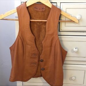 Vintage leather vest (size small)